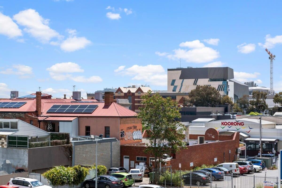 Comfy And Lovely Cbd 1br Apt -free Wi-fi