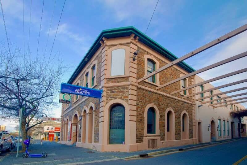 Cbd Premium Location