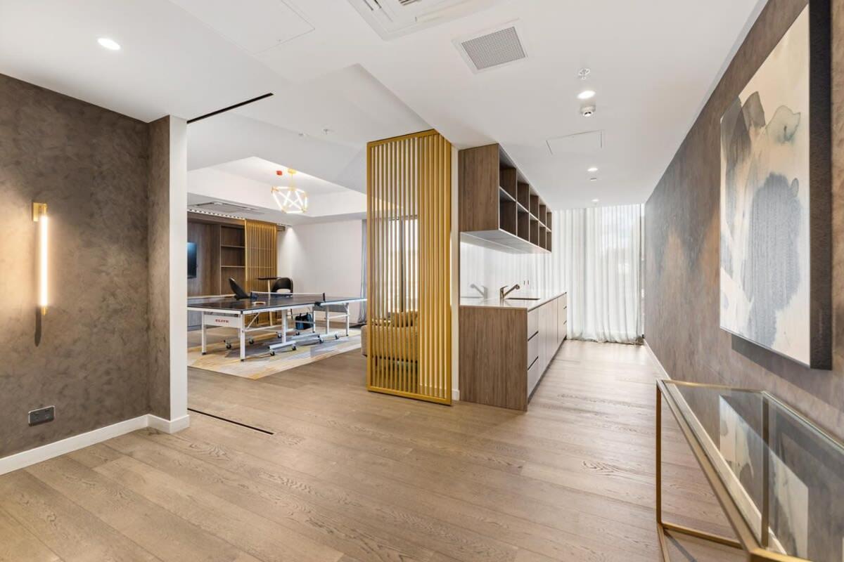 Heart Of Luxuy Rundle Mall Pool Apartment Adelaide