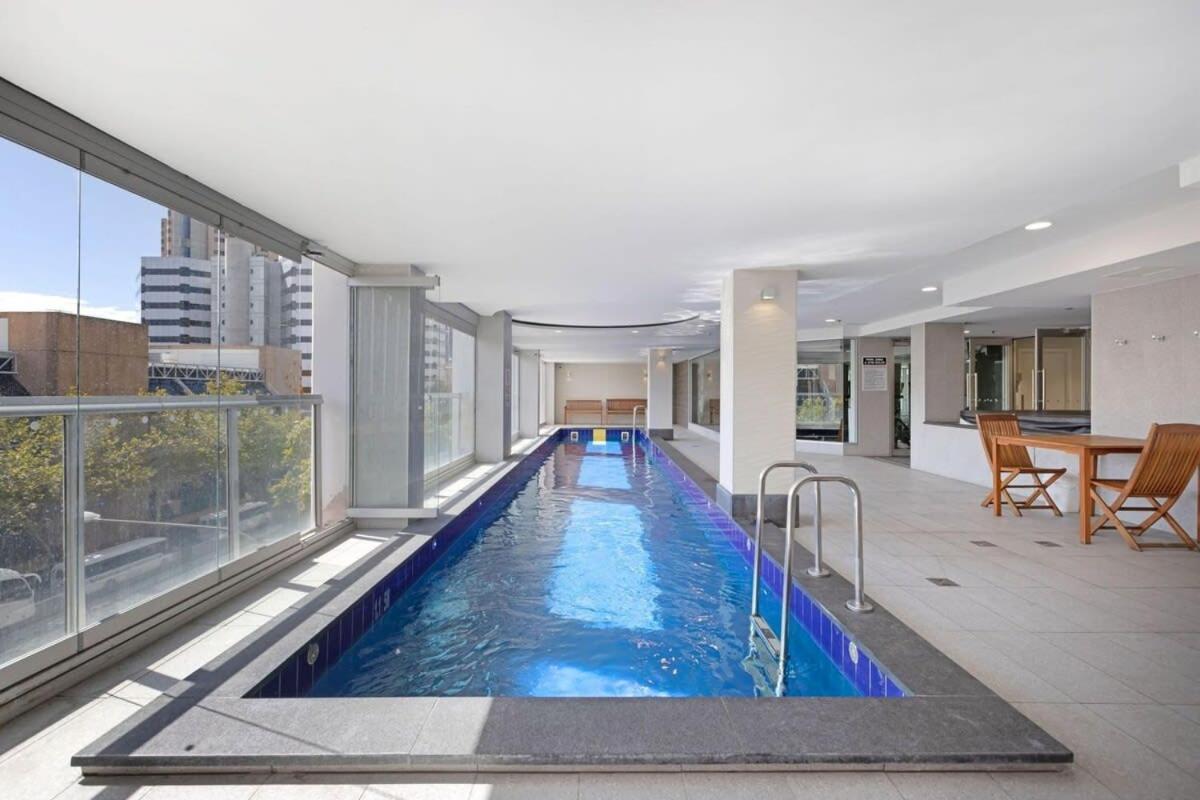 Cbd 2br At 96 North Tce - Free Parking Apartment *