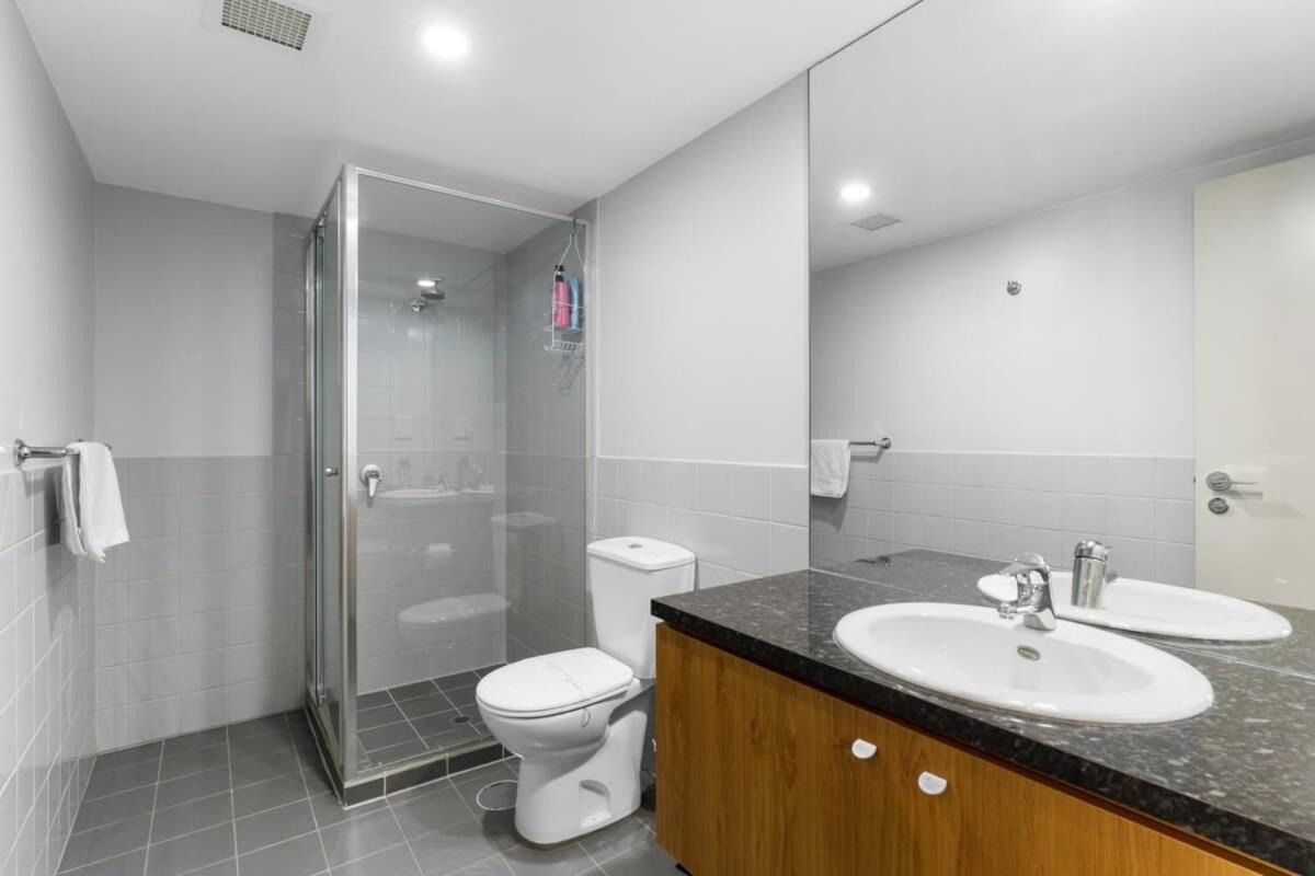 Cbd 2br At 96 North Tce - Free Parking Adelaide