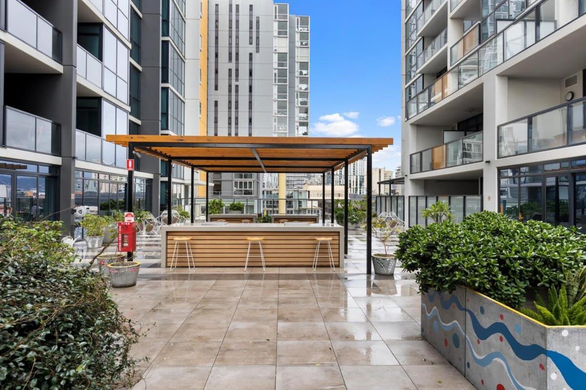 The Amazing Escape - Cbd Modern 1br Apartment