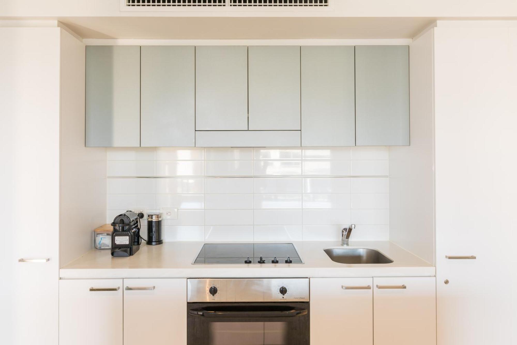 Apartment Luxury Oaks Horizons With A Pool Adelaide