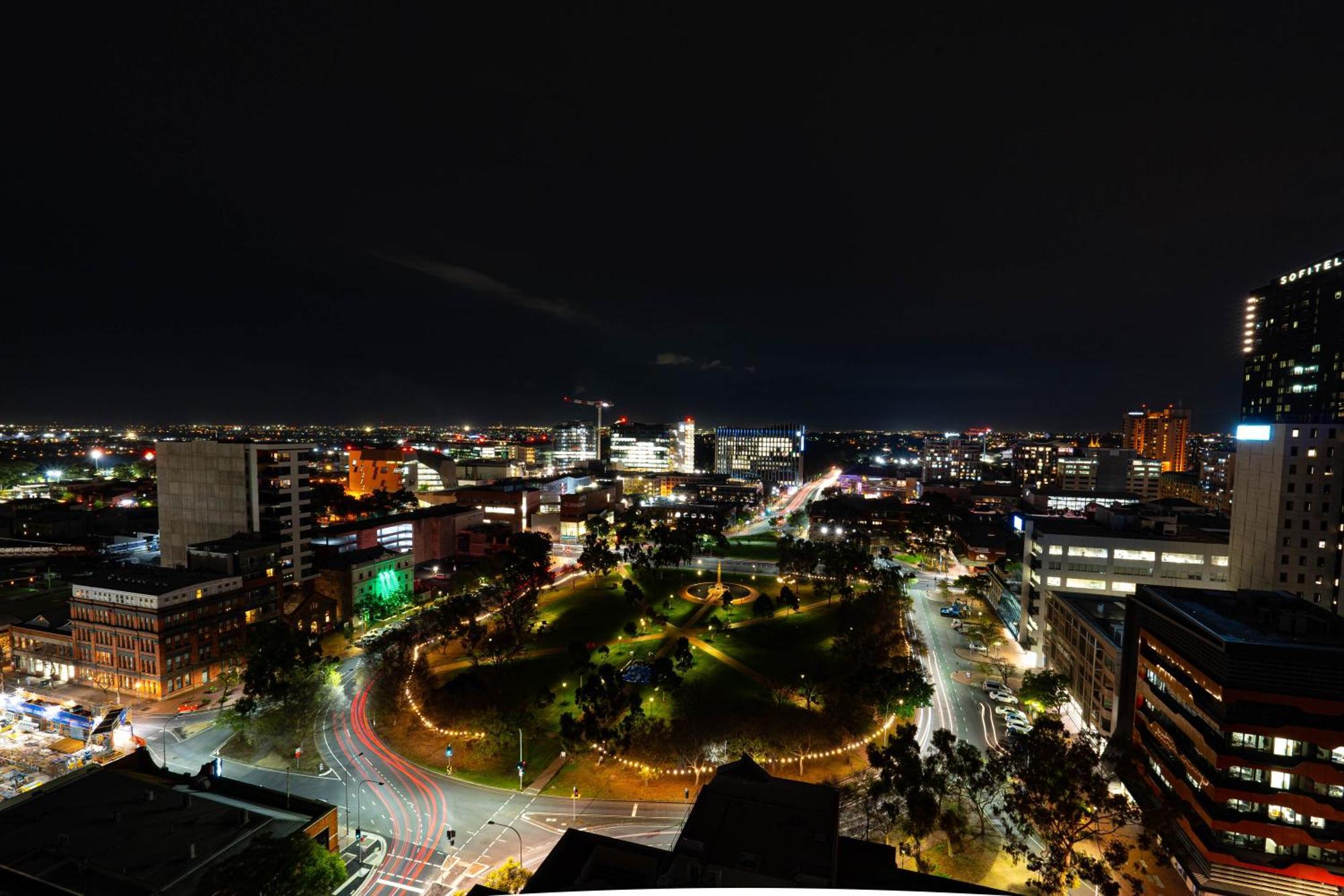 Vision On Morphett With Parking Apartment *