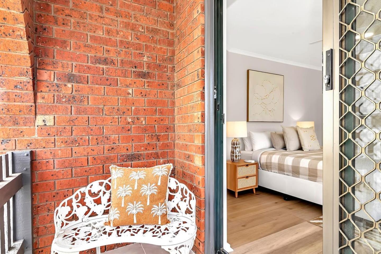 'riverside Refuge' A Contemporary Gem Near The Adelaide