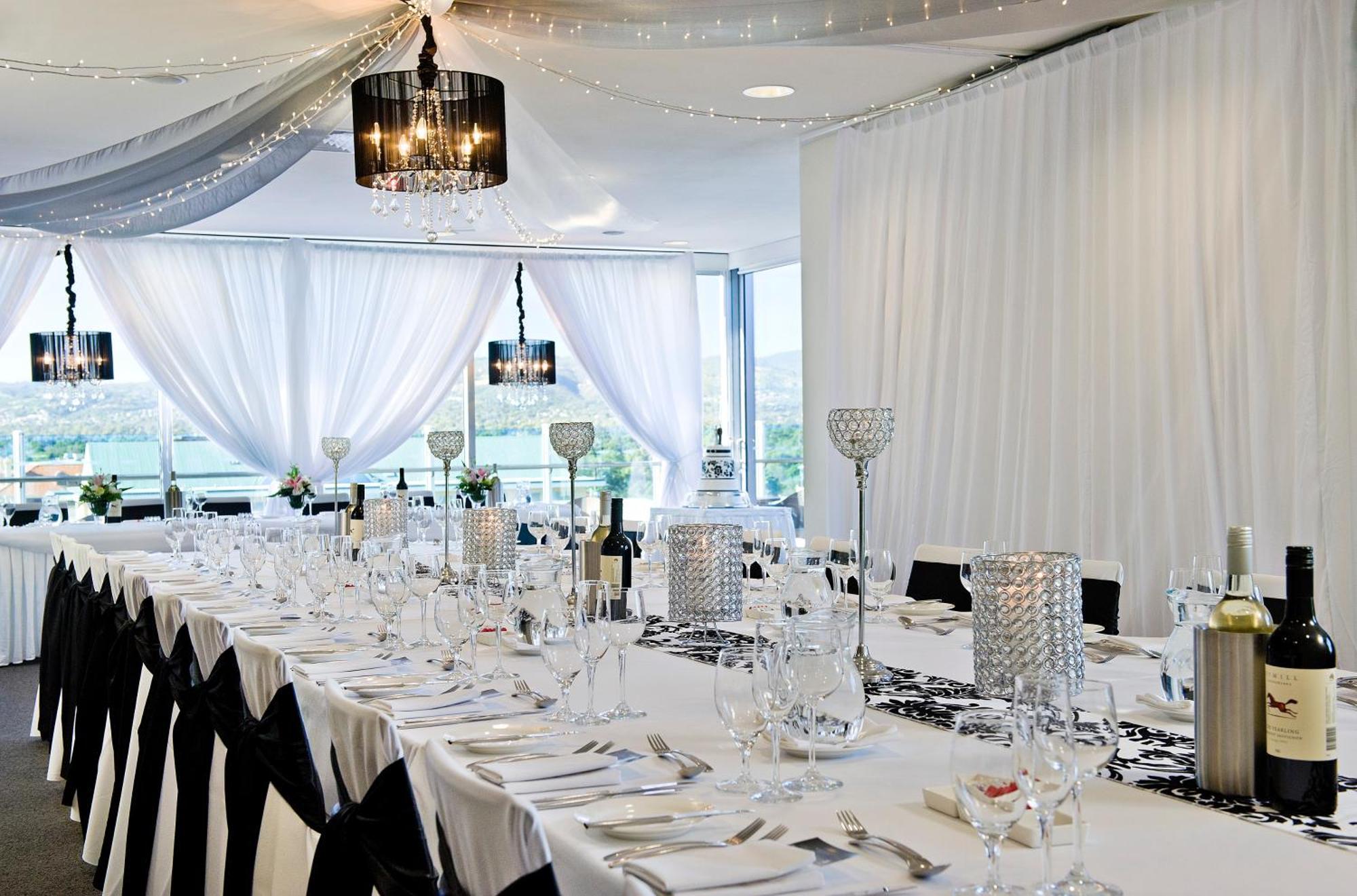 Hotel Majestic Roof Garden Adelaide