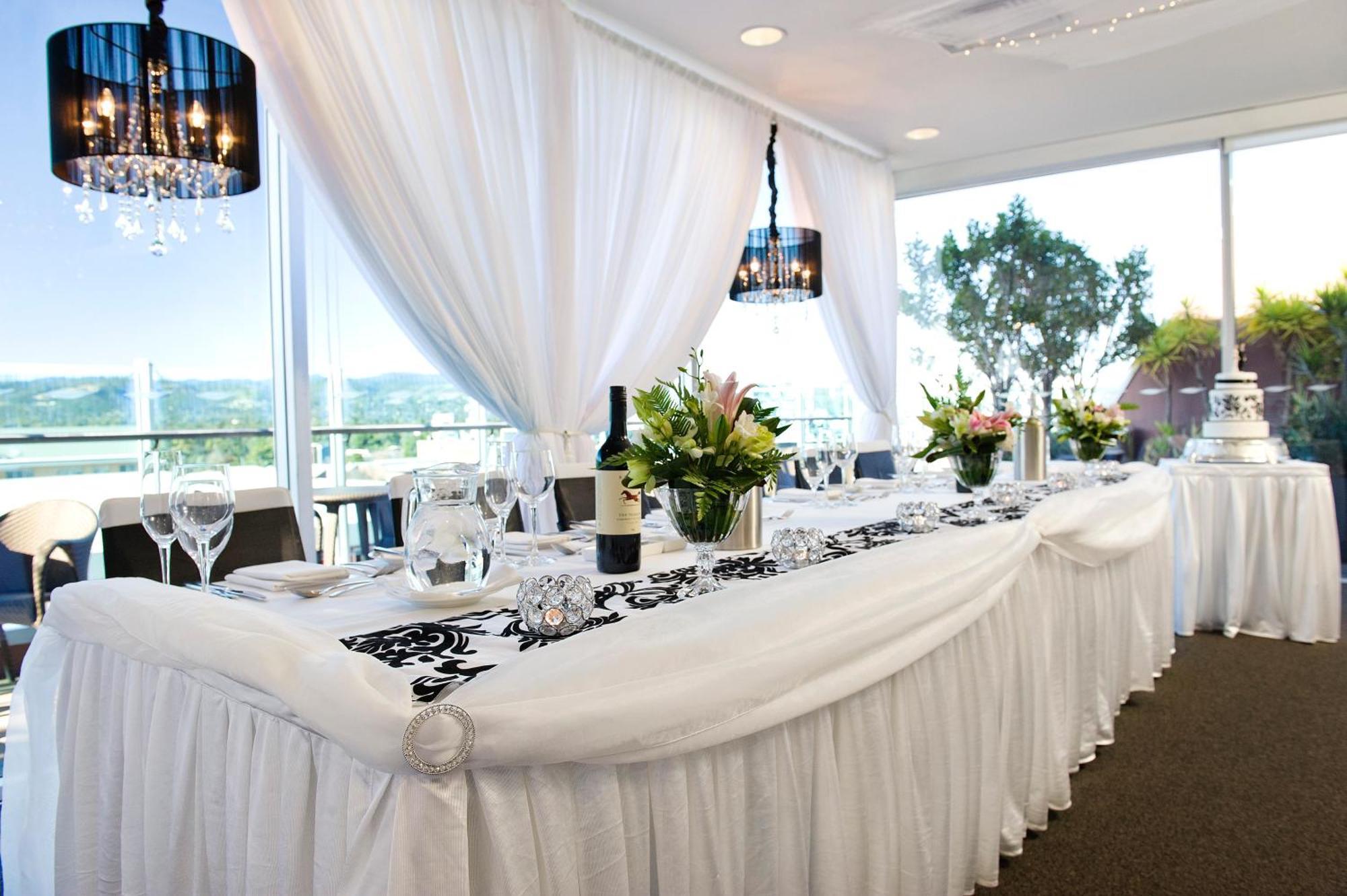 Majestic Roof Garden 4* Adelaide