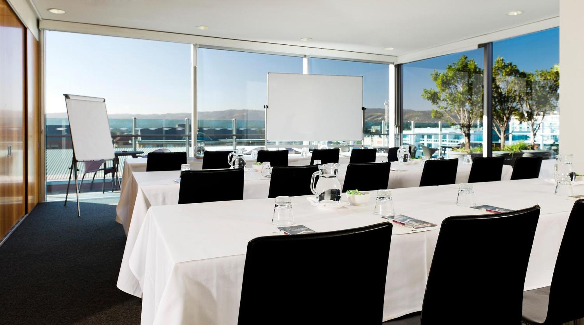 Majestic Roof Garden Hotel