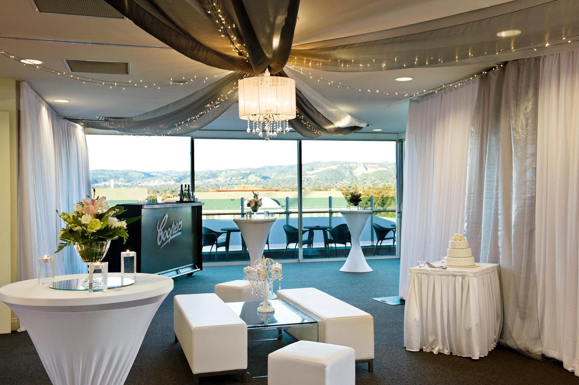 Majestic Roof Garden Hotel 4*