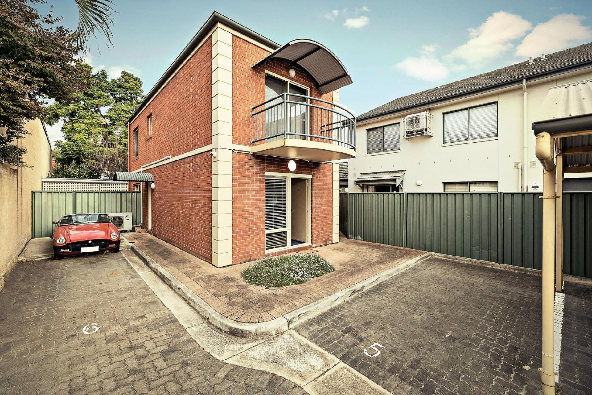 2 Bedroom In Melbourne Street - North Apartment *