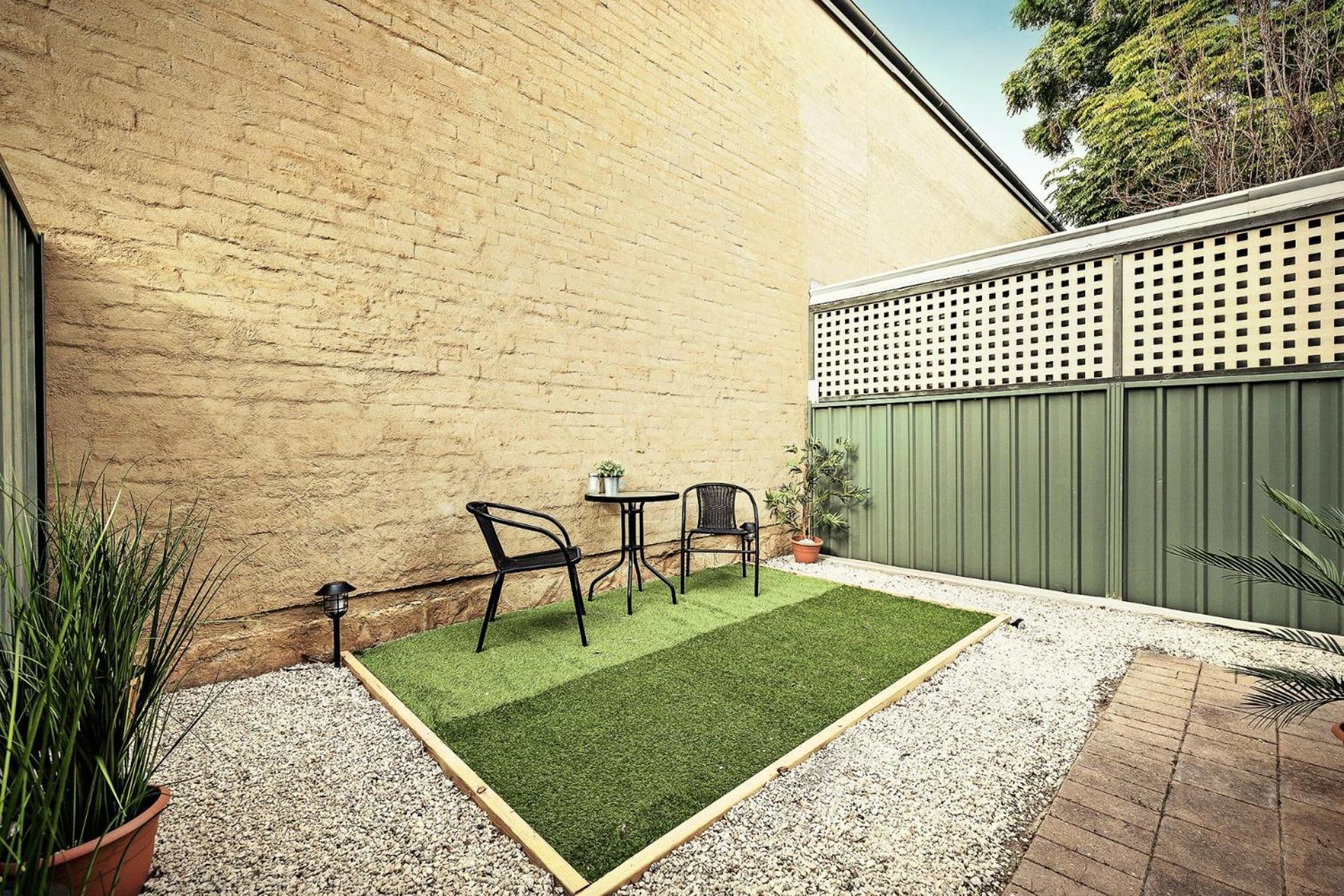 2 Bedroom In Melbourne Street - North Apartment
