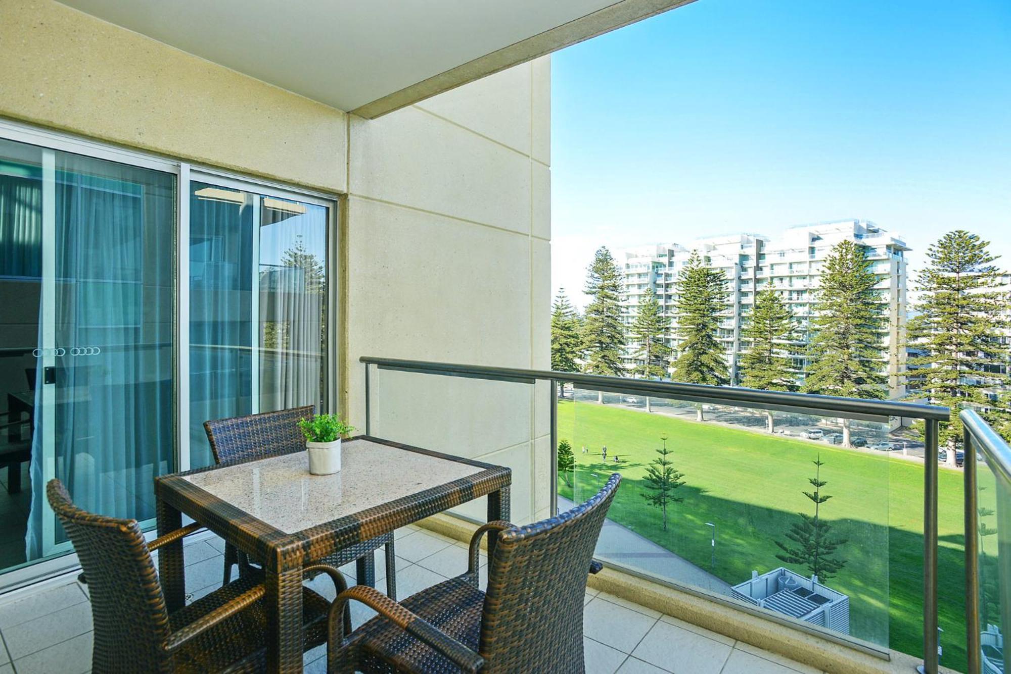 Pier - Glenelg Views - No 506