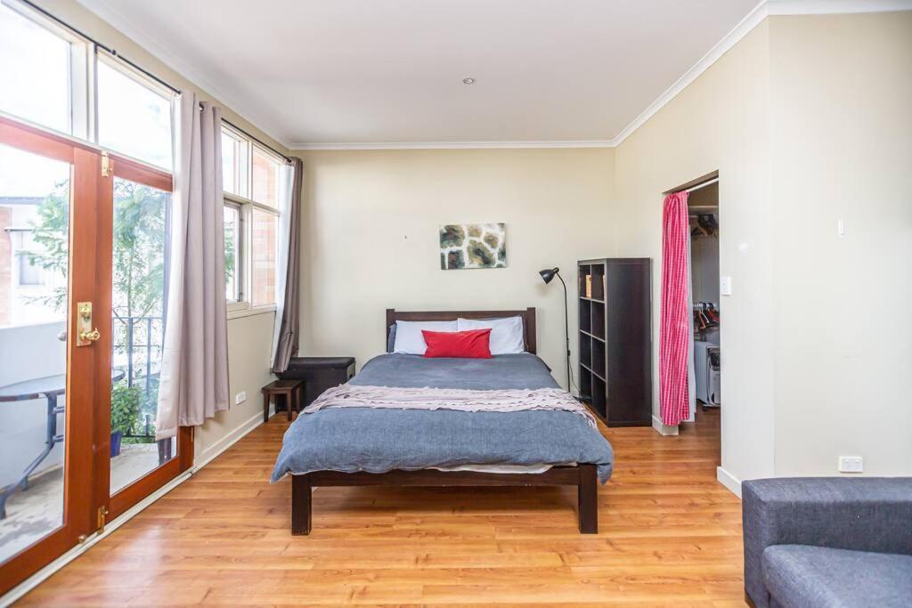 Apartment Hutt Street's Secret Corner