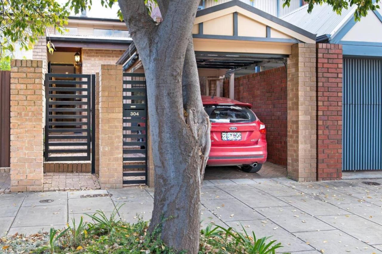 Character And Charm 3br With Free Wine Holiday home Adelaide