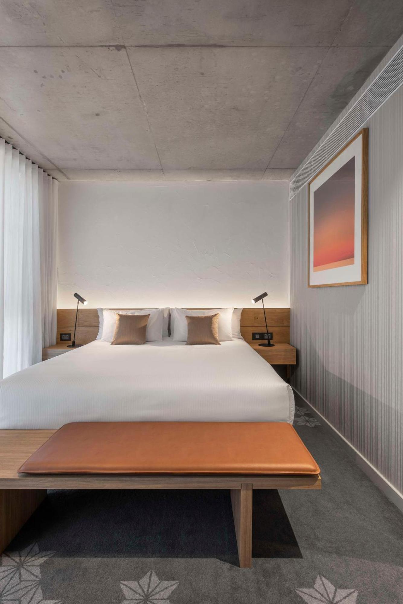 Vibe Hotel