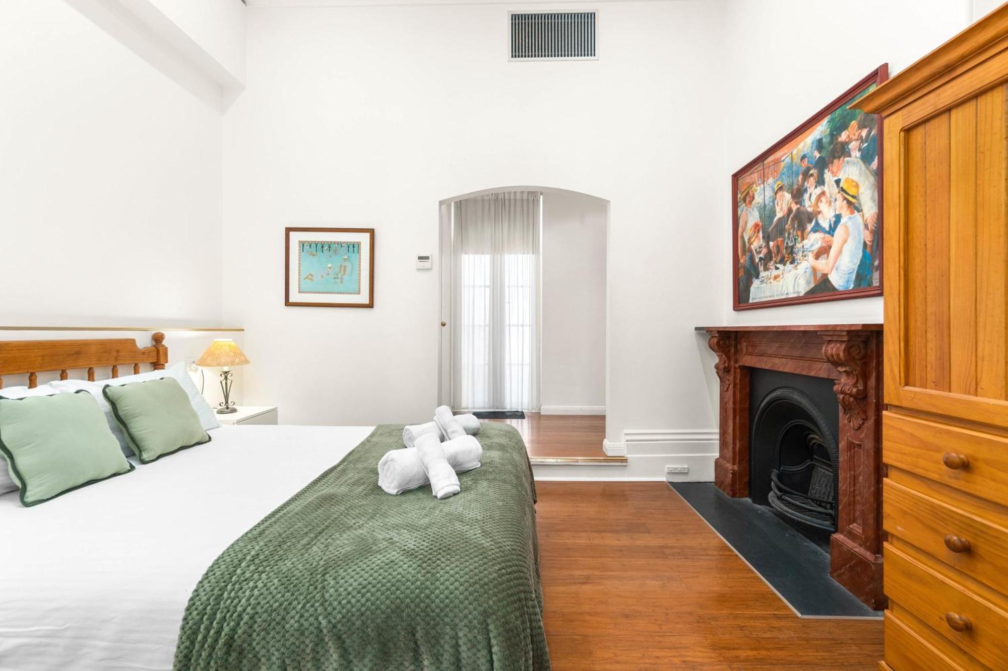 Timeless Cbd Sanctuary - 1br - Heart Of Apartment