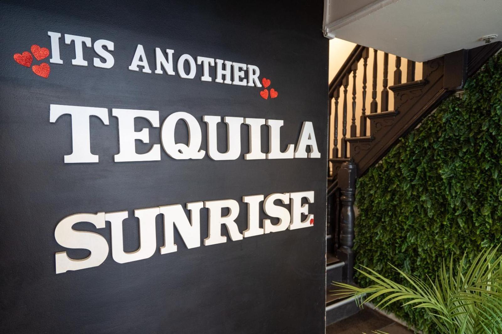 Hostel Tequila Sunrise