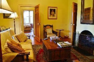 Buxton Manor Bed & Breakfast Adelaide