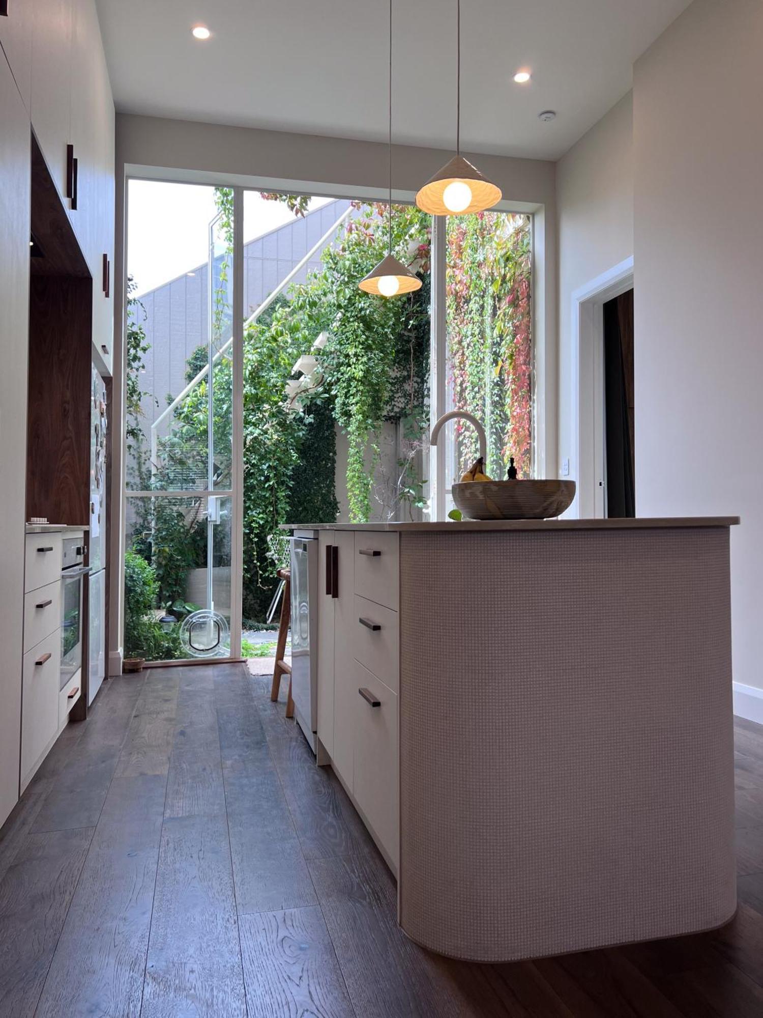 George - Luxe With Private Rooftop Holiday home *