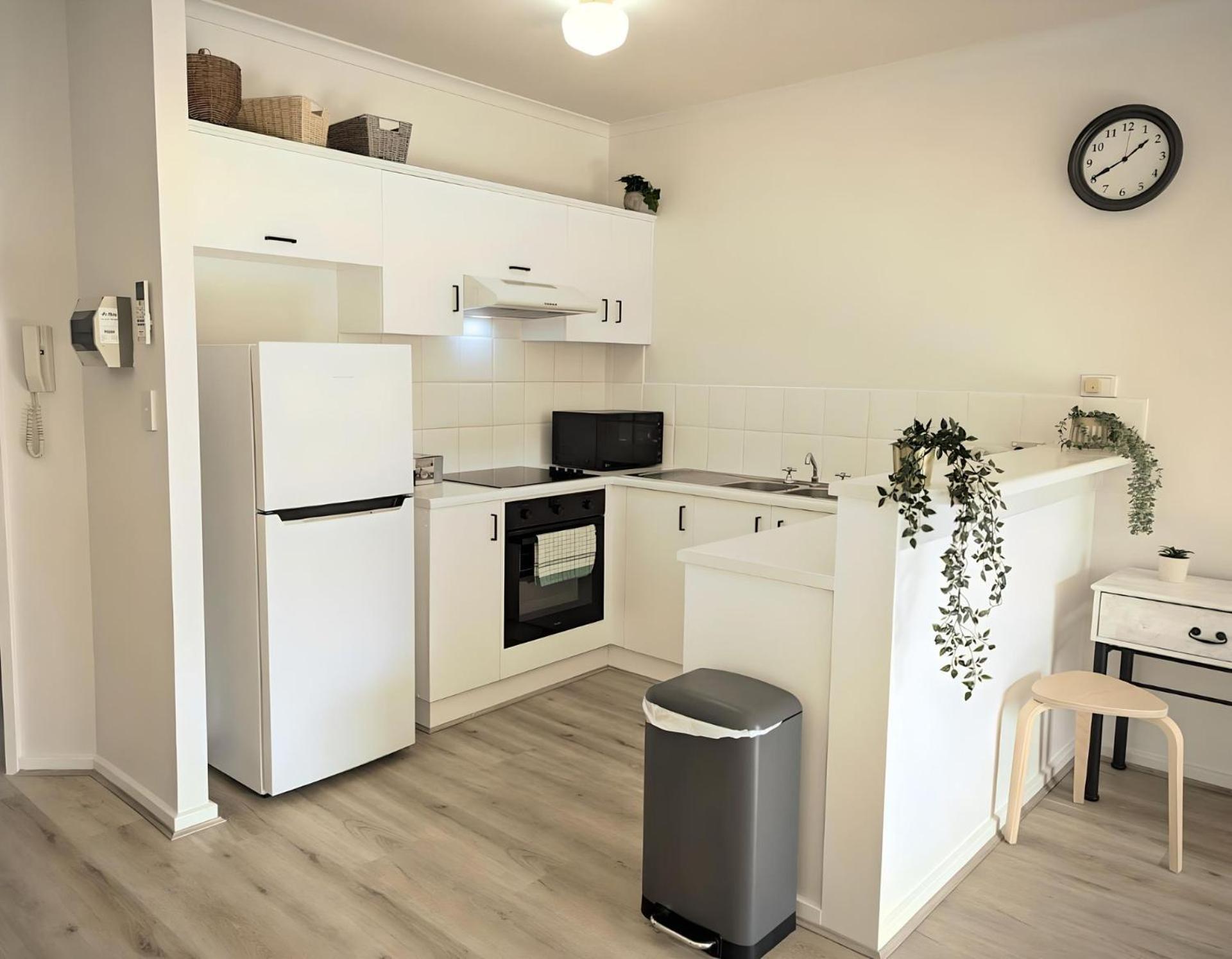 2br On Carrington With Car Parking