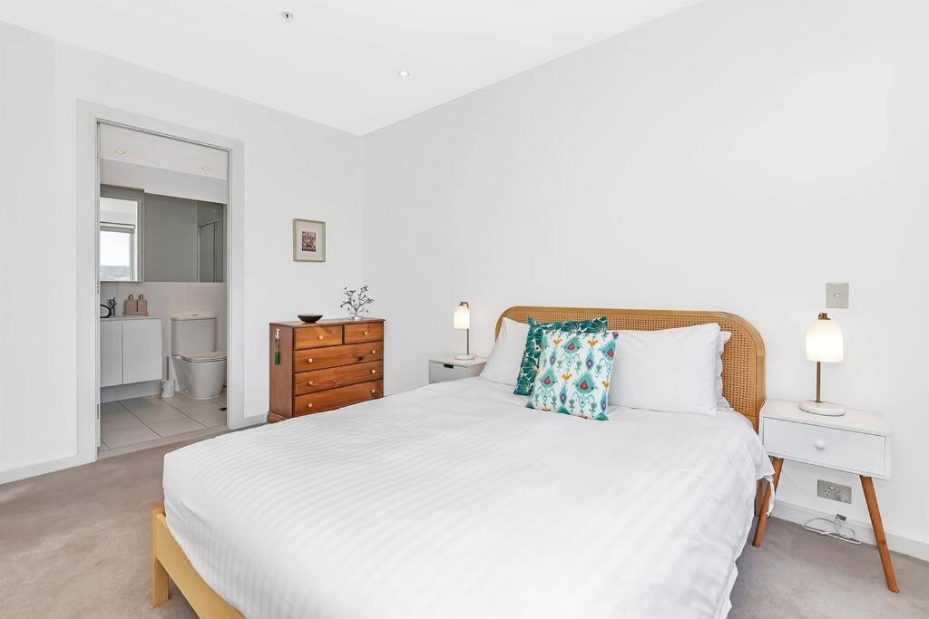 Apartment 'the Hindmarsh' Hotel-style Pad With Hills Panorama *