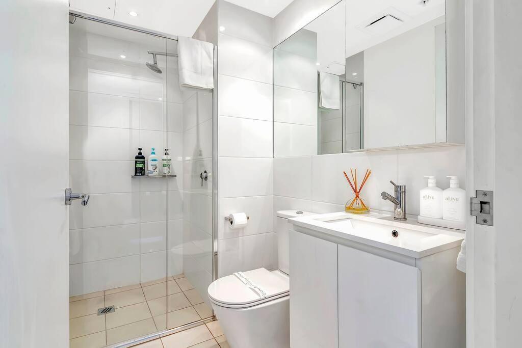 'the Hindmarsh' Hotel-style Pad With Hills Panorama * Adelaide
