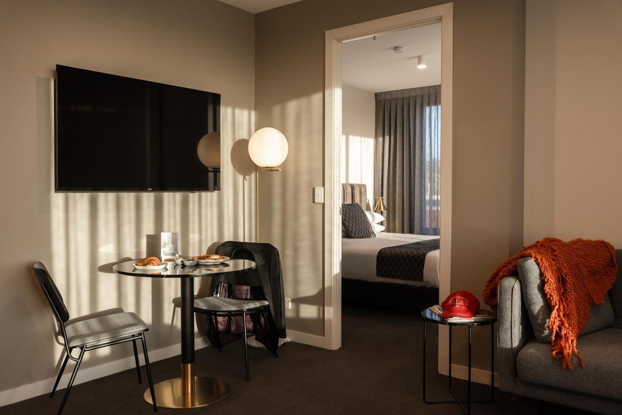 Mantra Tonsley 4* Adelaide