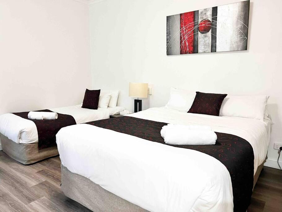 259 Gouger Apartment *
