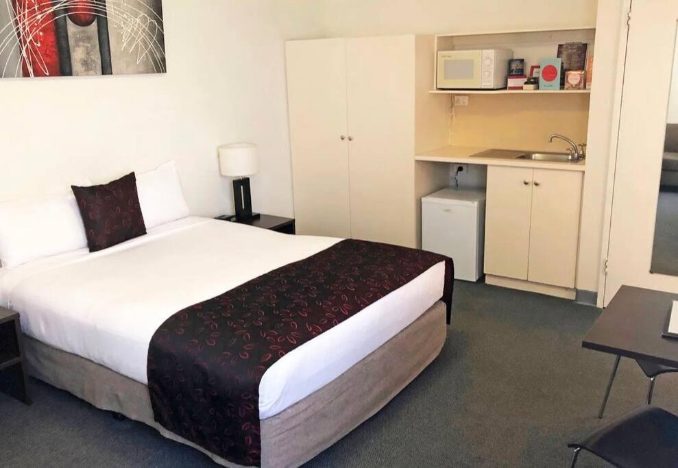Apartment 259 Gouger