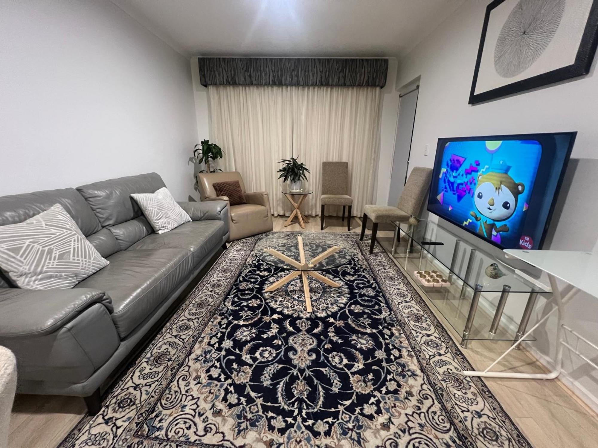 Cbd - 3br, 2bath & Carpark * Adelaide