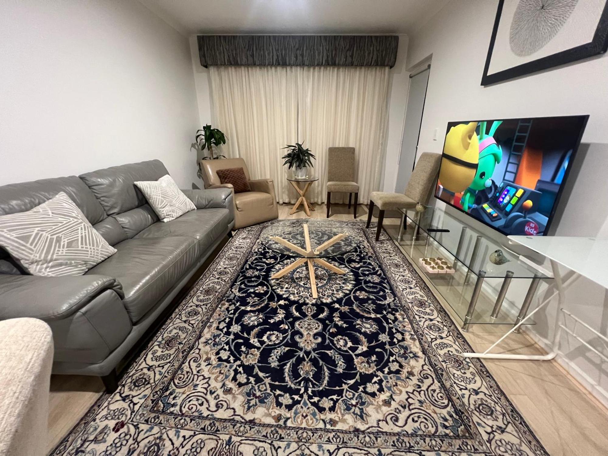 Apartment Cbd - 3br, 2bath & Carpark *