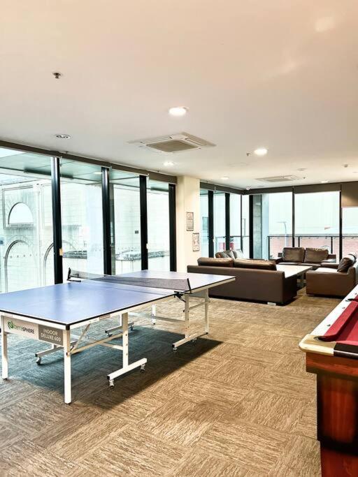 Apartment Entire 2br 1004