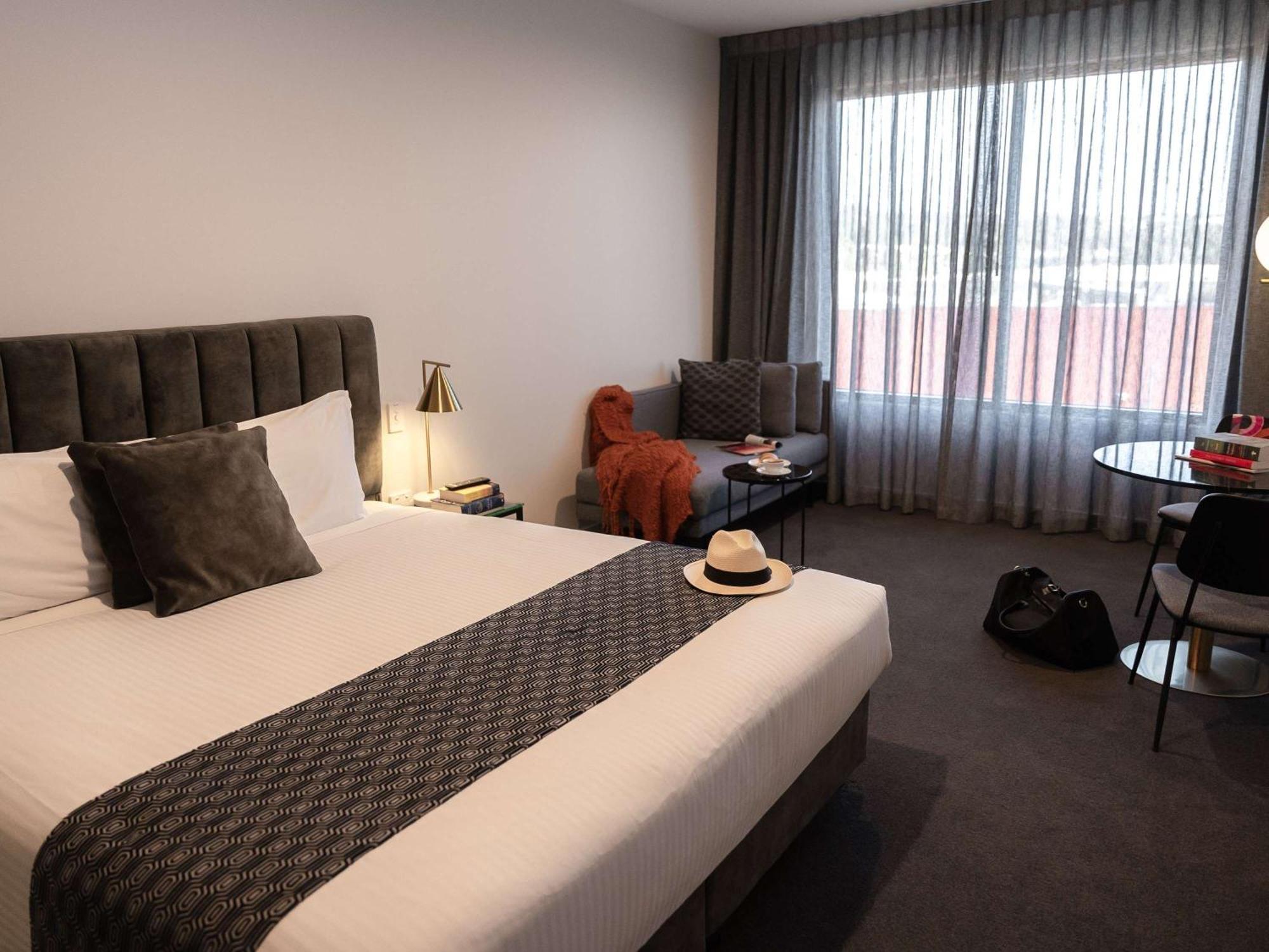 Mantra Tonsley Aparthotel 4*