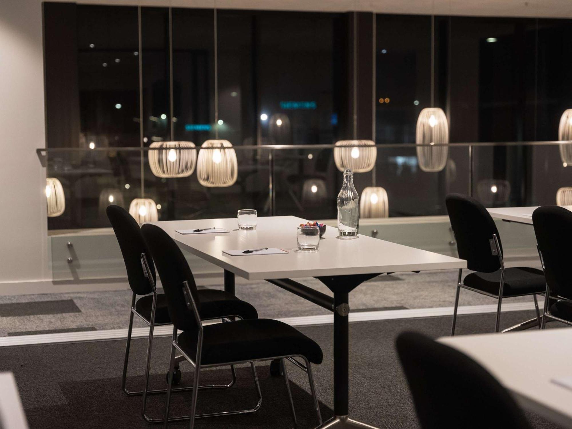 Aparthotel Mantra Tonsley 4*