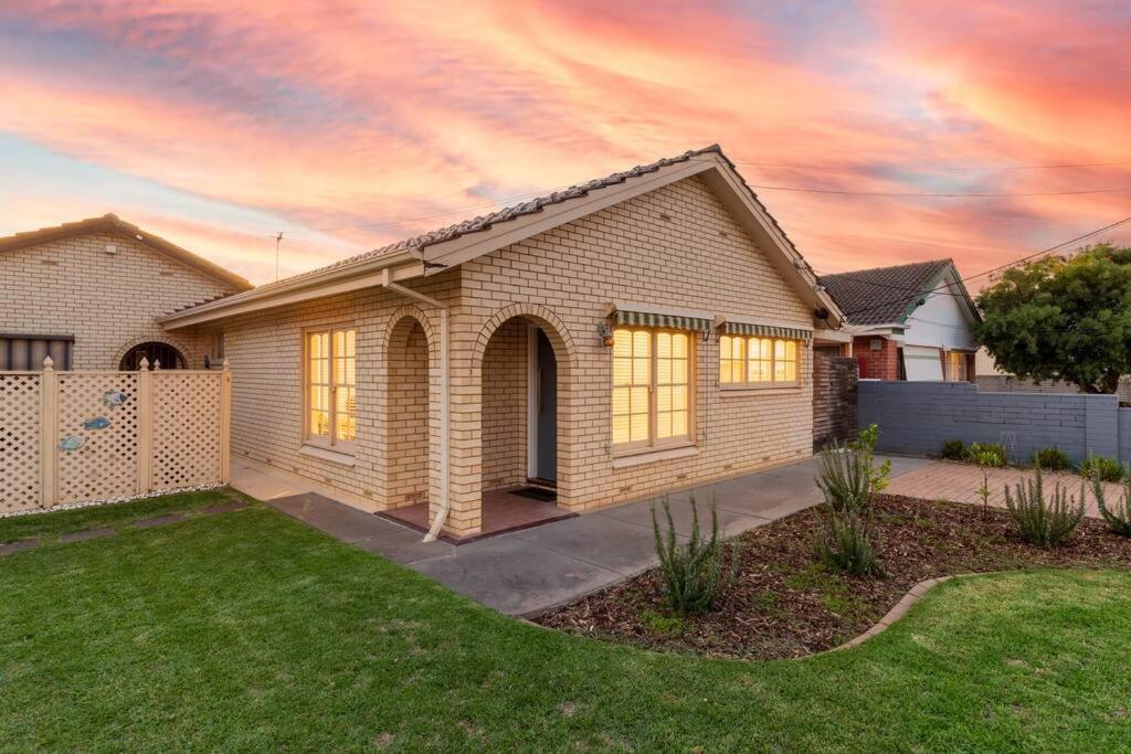 West Hideaway - A Relaxed Coastal Locale * Adelaide