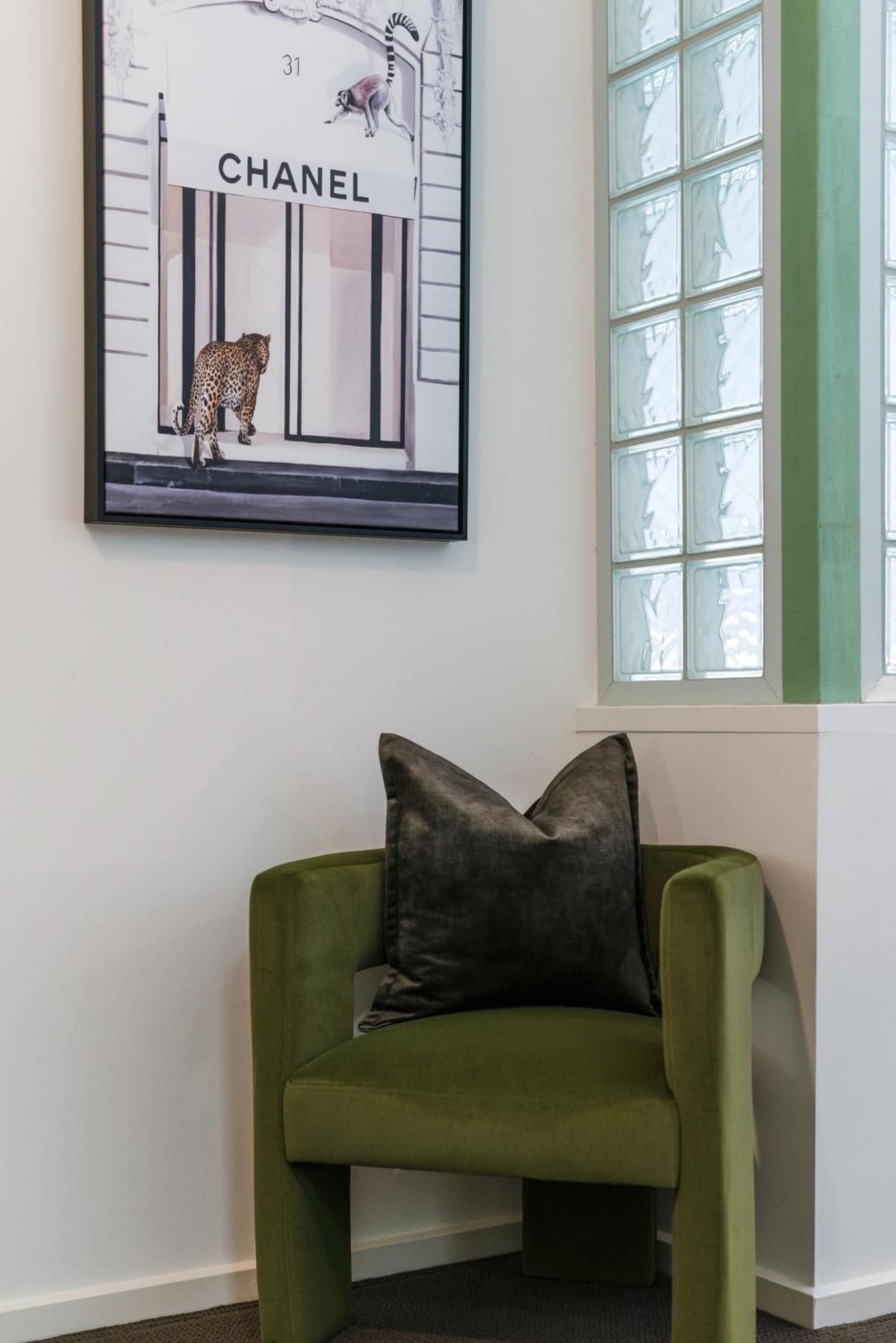 Apartment Stylish Urban Retreat On Eden Adelaide