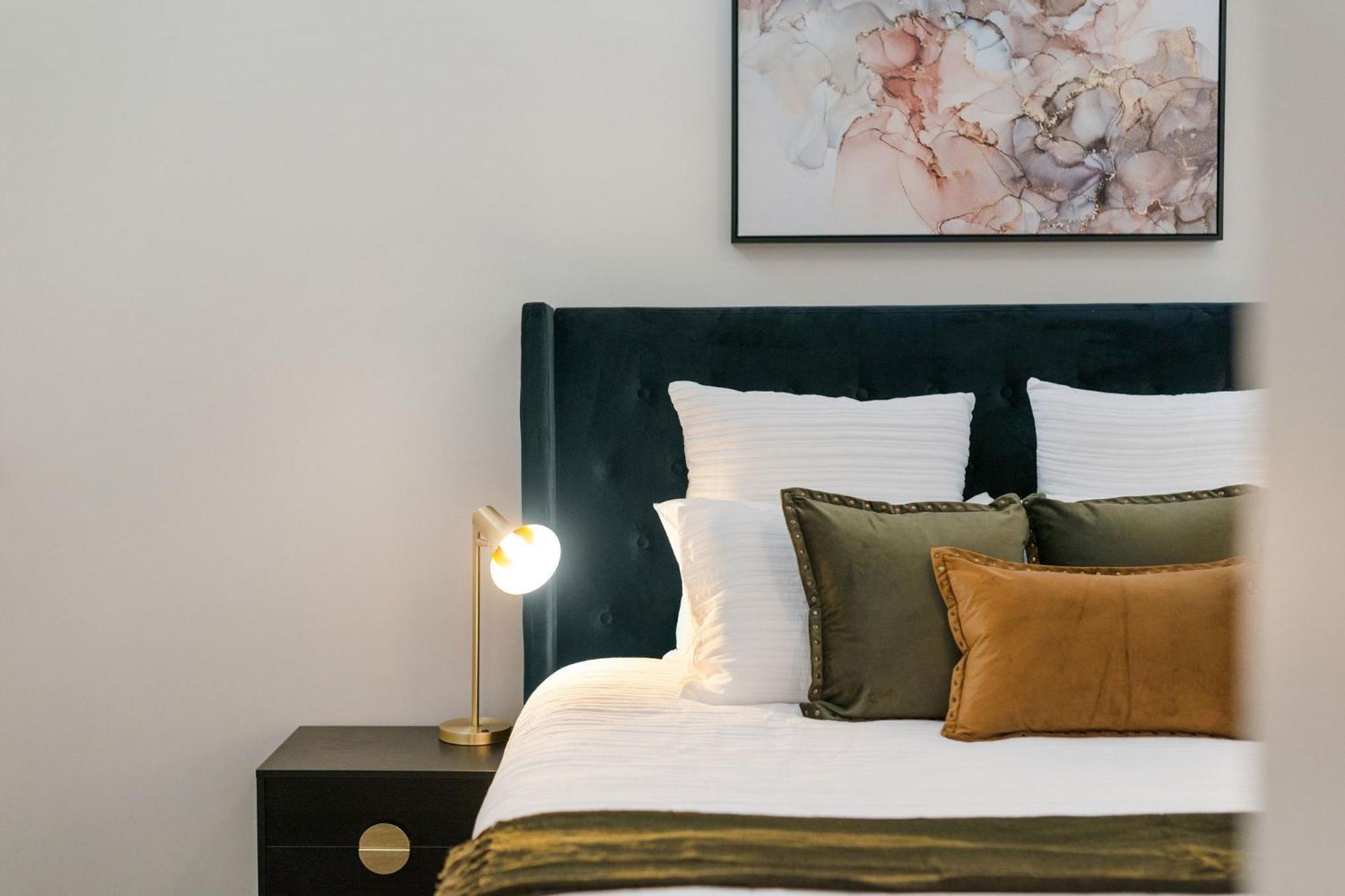 Stylish Urban Retreat On Eden Adelaide