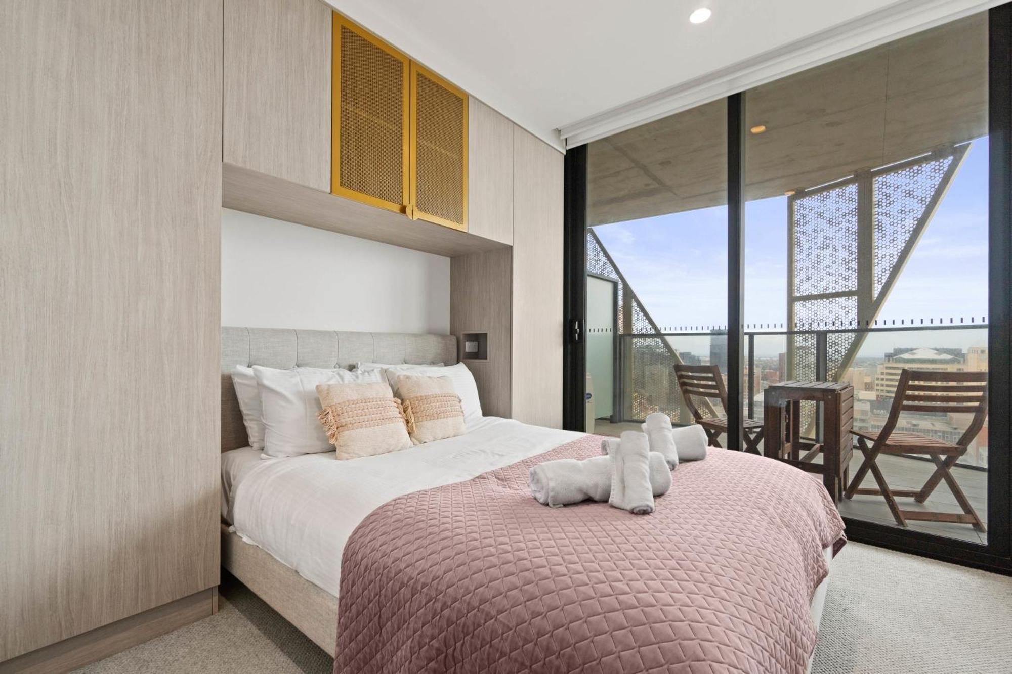 New Skyline View Luxury Homey Heart Of Adl