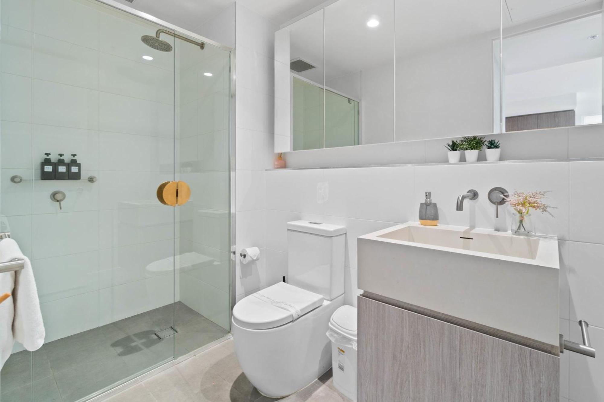 Apartment New Skyline View Luxury Homey Heart Of Adl