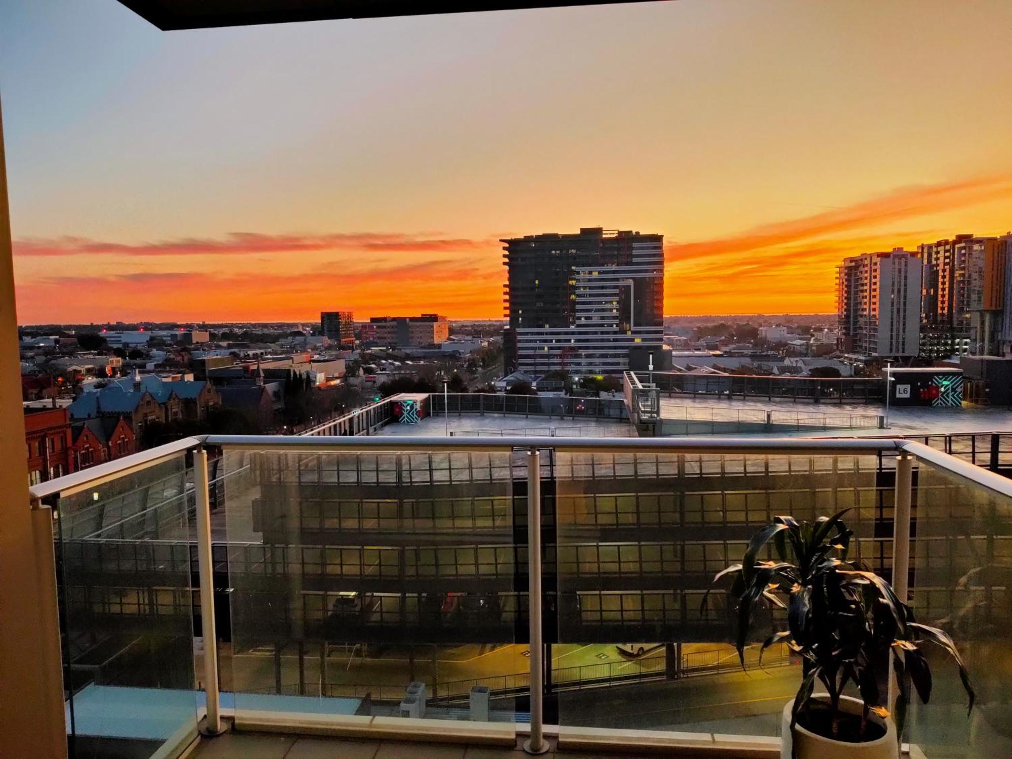 Skyline Panoramic Apartment Adelaide