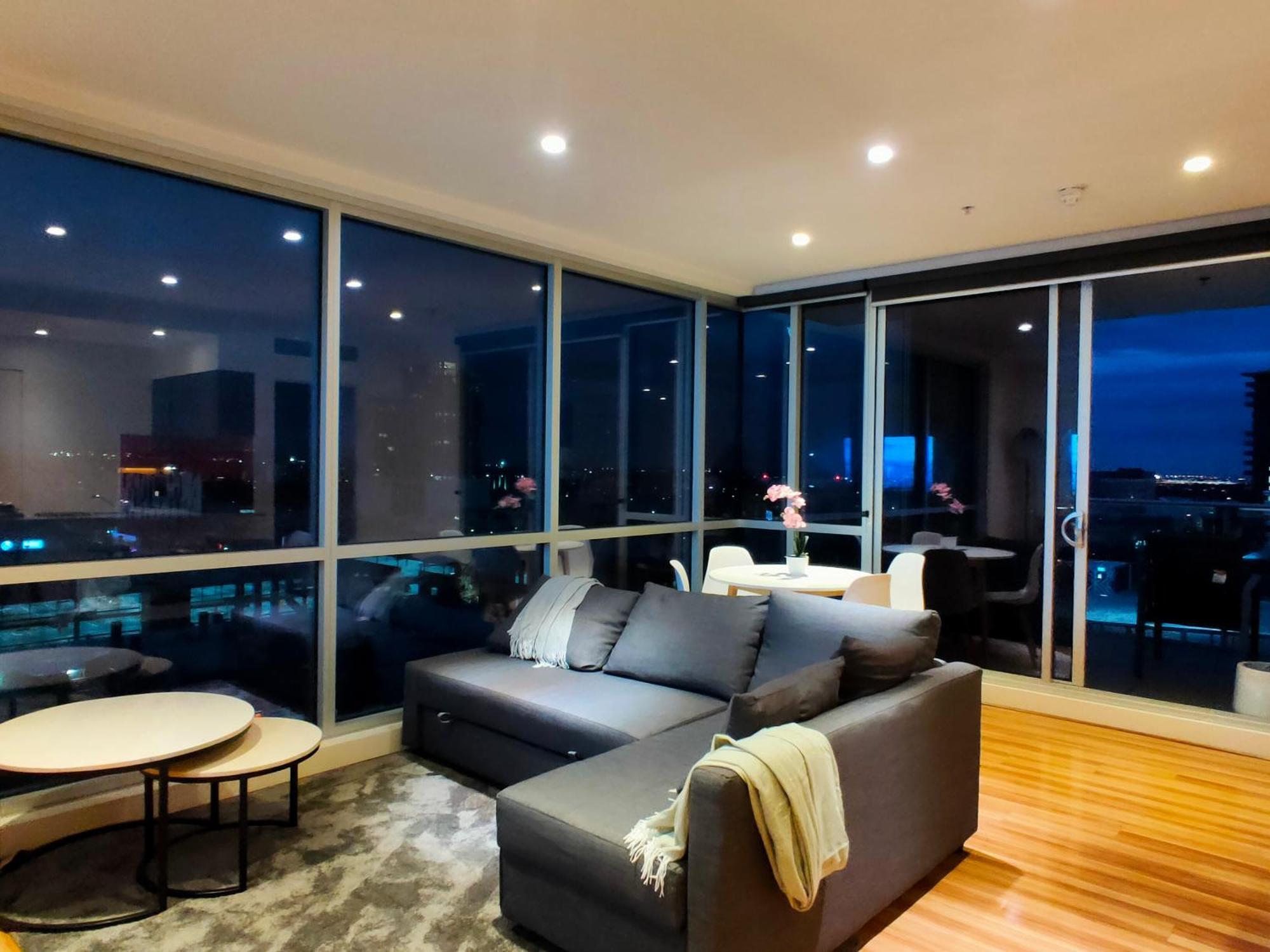 Skyline Panoramic Apartment