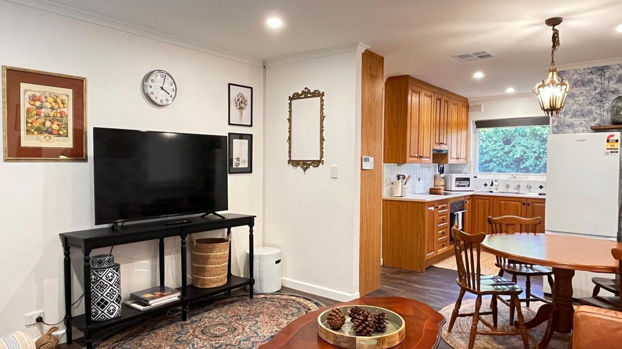 Cozy Lovely Flat 3km To Cbd Apartamento
