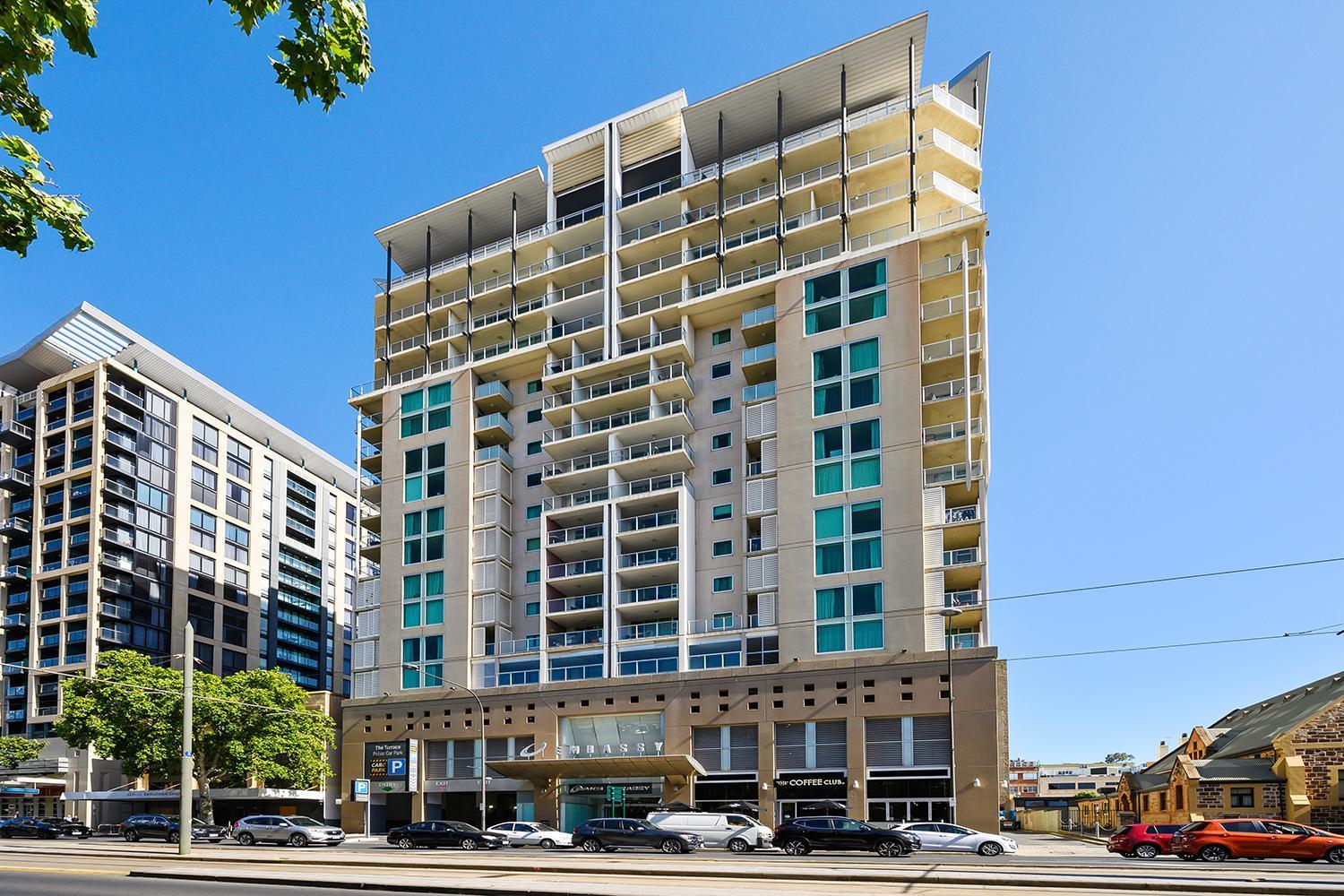 Swainson At Embassy * Adelaide