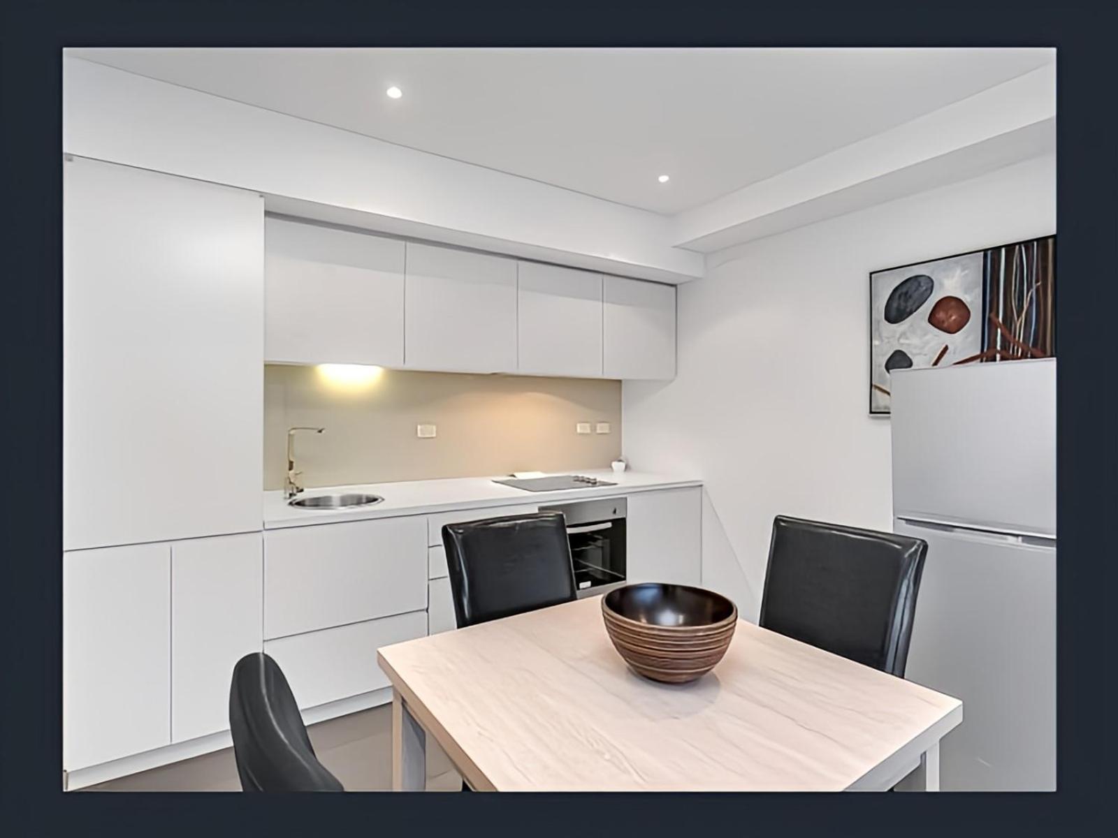 Apartment Swainson On Balfours