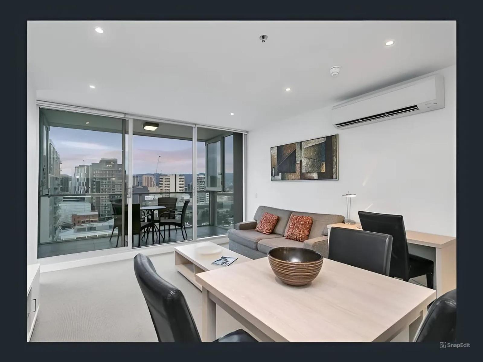 Apartment Swainson On Balfours