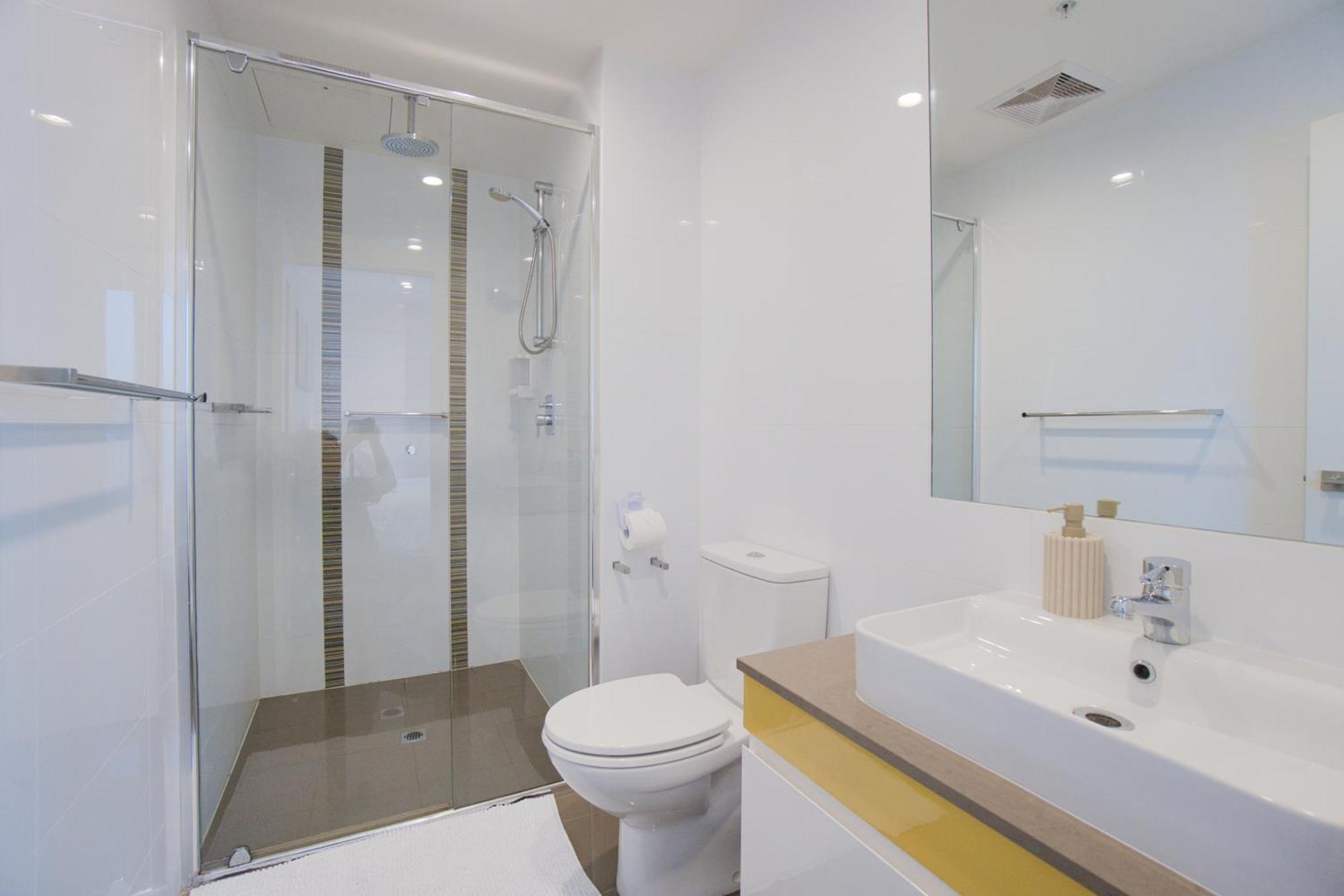 Luxury 2br Serviced 1206 At The Rowlands *
