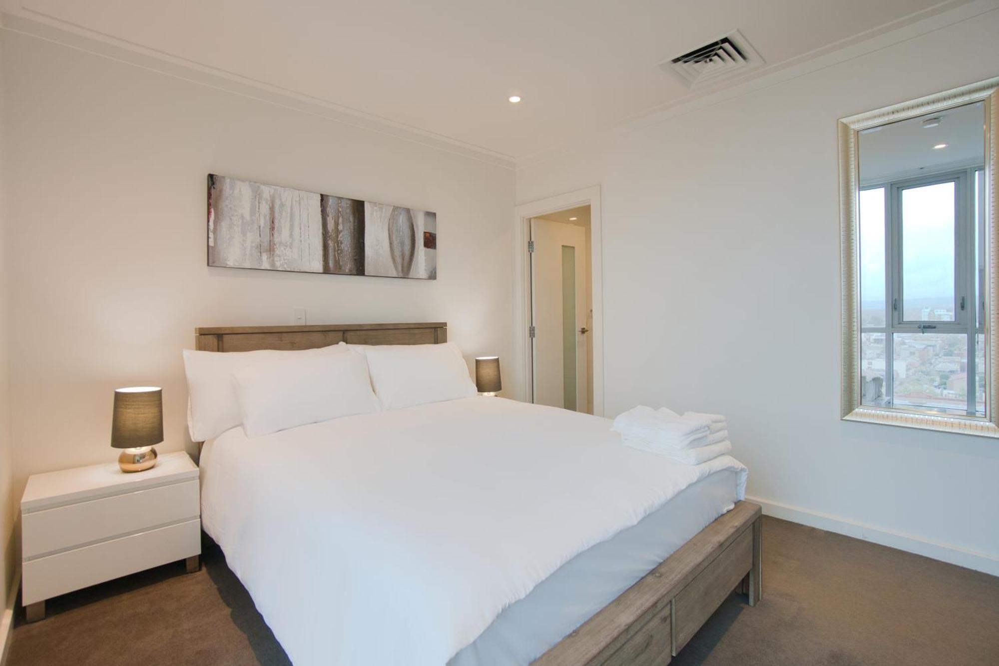Luxury 2br Serviced 1206 At The Rowlands *