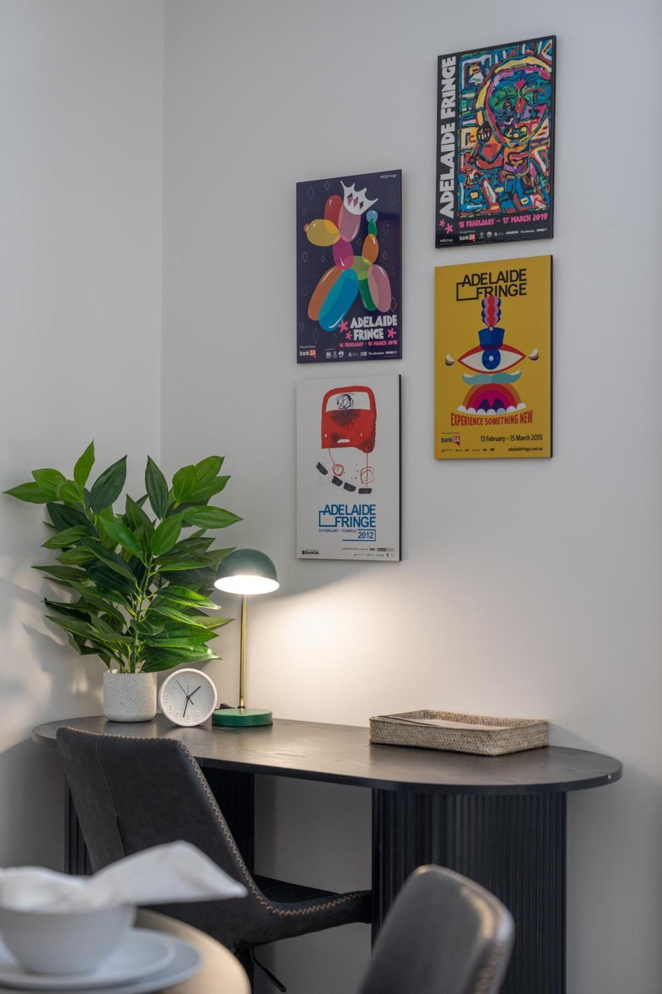 Artful Escape On York - 2x Carpark, Wifi, East End