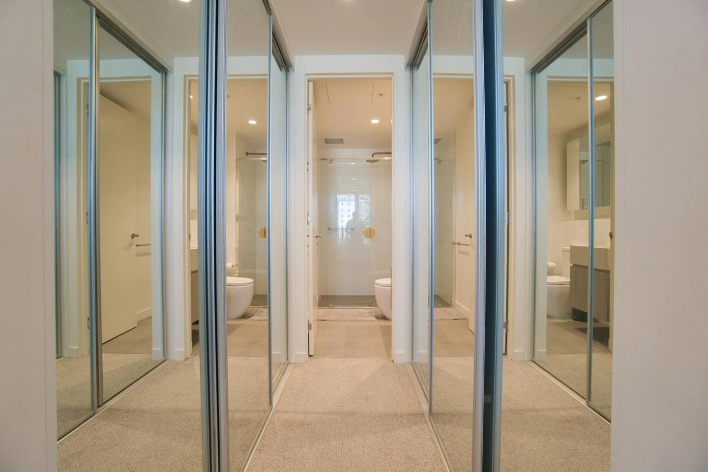 New And Modern 2br Gem In Rundle Mall