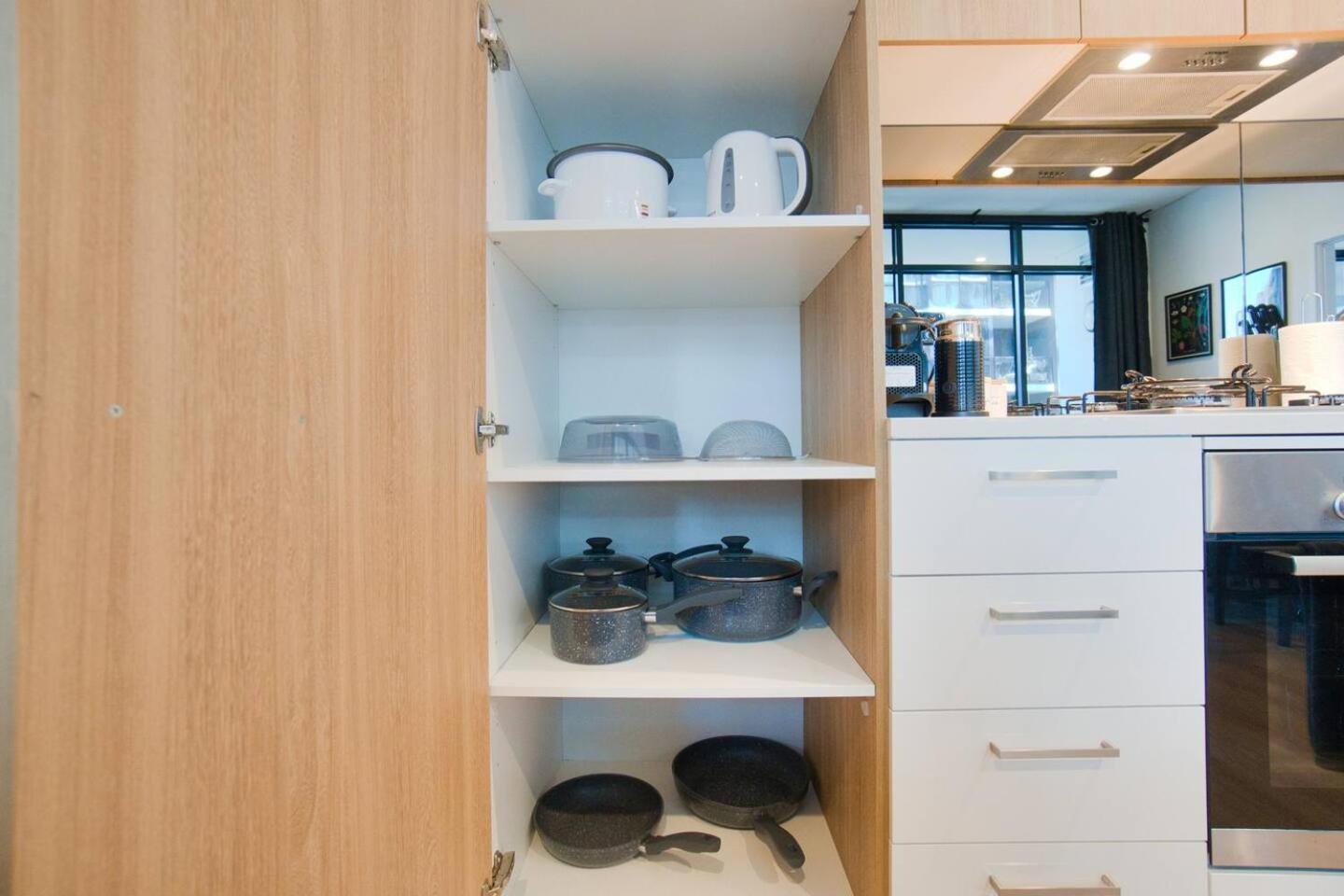 Ultimate Comfort - Modern 3br With Pool And Gym Apartment *